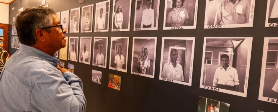 “Rapa Nui: Memoria fotográfica”: una curaduría que activa el archivo desde la comunida